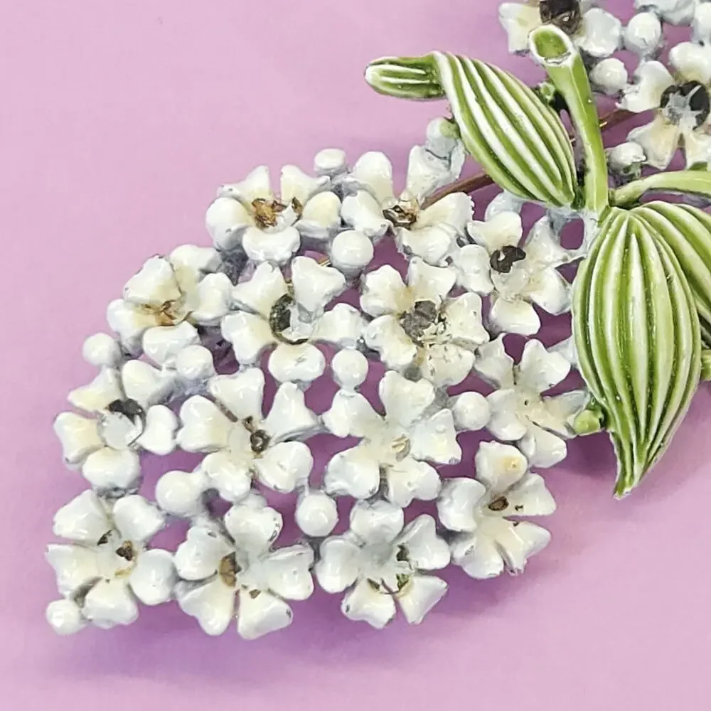 VTG 60s White Enamel Flower Cluster Brooch Pin Costume Jewelry MCM Mod 2.75